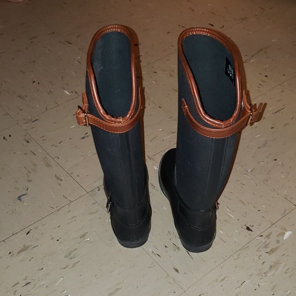 Ladies Boots - Picture 2 of 8